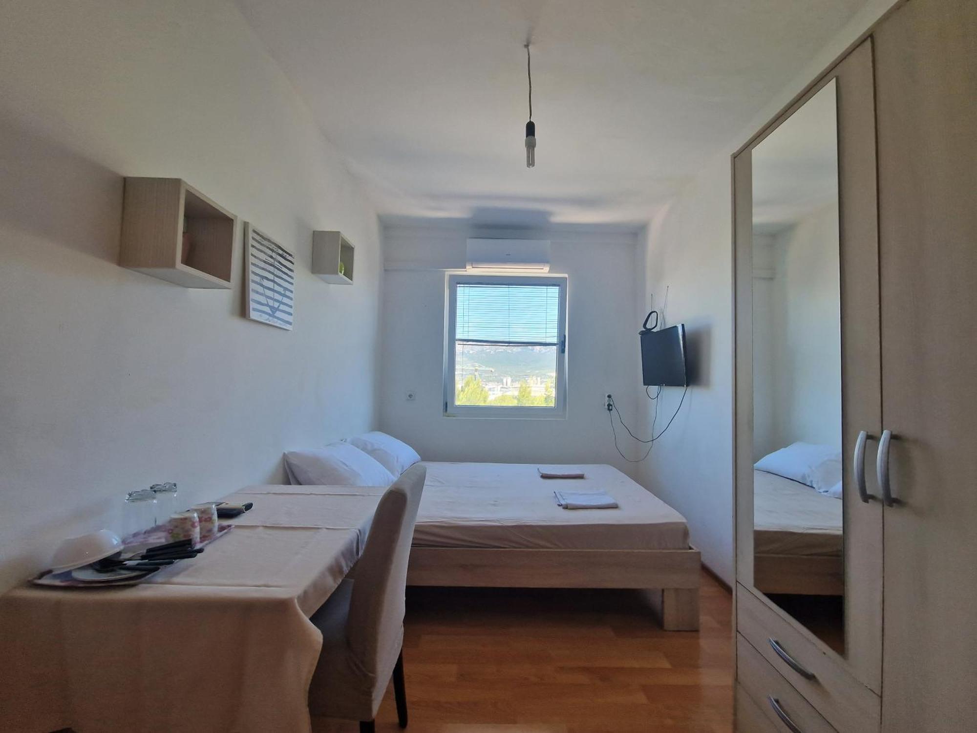 Ensuite Stay Rooms Spalato Esterno foto